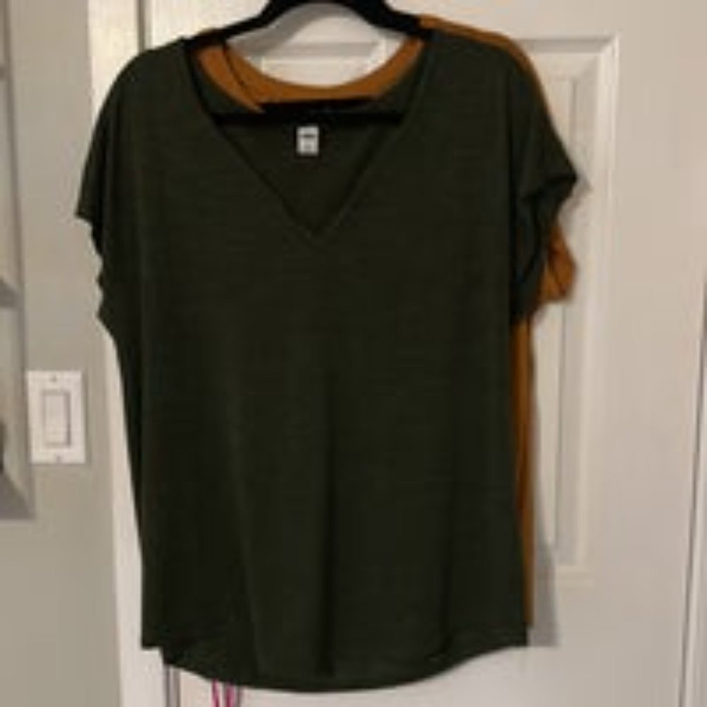 Old Navy Shirt Bundle - Picture 4 of 5